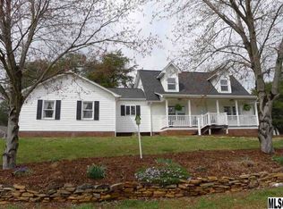 1732 Poe Cir, Hickory, NC 28601