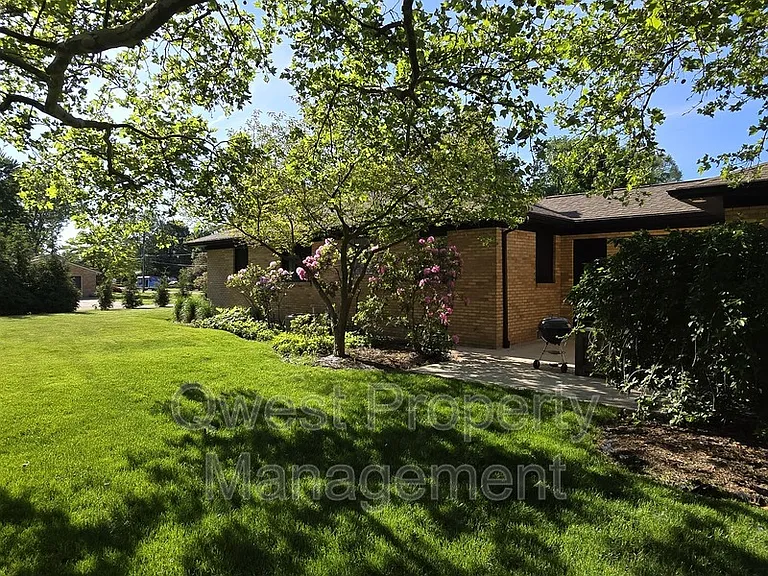 4663 Marigold St SE — Photo 9