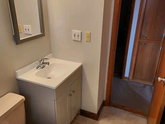 5th image of 1136 Sagecrest Dr