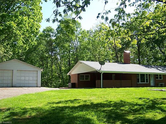 2nd image of 333 Gwynwood Dr