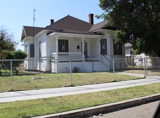 329 N Clark St, Fresno, CA