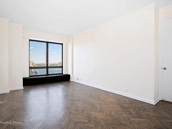 4th image of 530 E 76th St APT 23G