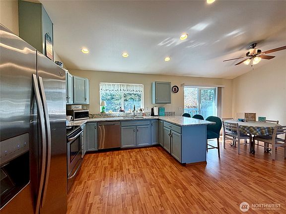 3rd image of 341 Ponderosa Loop NE