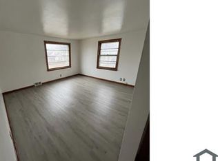 3821 N 39th St, Milwaukee, WI 53216