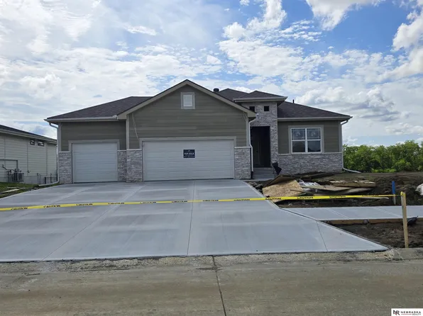 11108 N 173rd St, Bennington, NE 68007