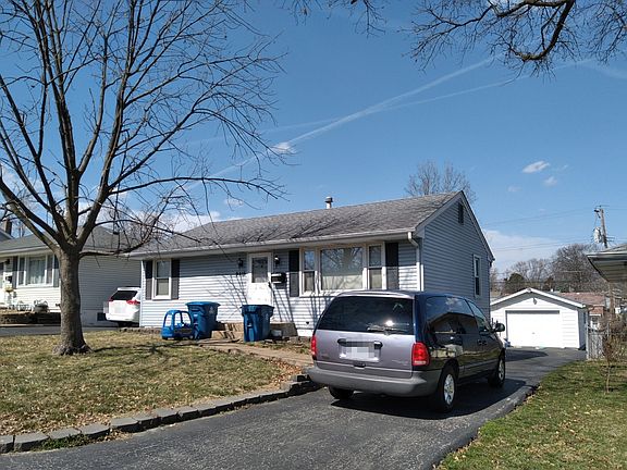 2nd image of 9415 Echo Ln