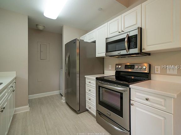 5th image of 49 Summerfield Ct APT 323