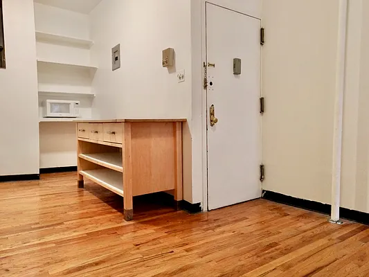 Rented by Union Square Property Management | media 9