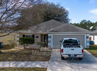 11916 Hayden Lakes Cir, Jacksonville, FL 32218