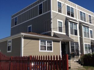 332 Beach 42nd St, Far Rockaway, NY 11691