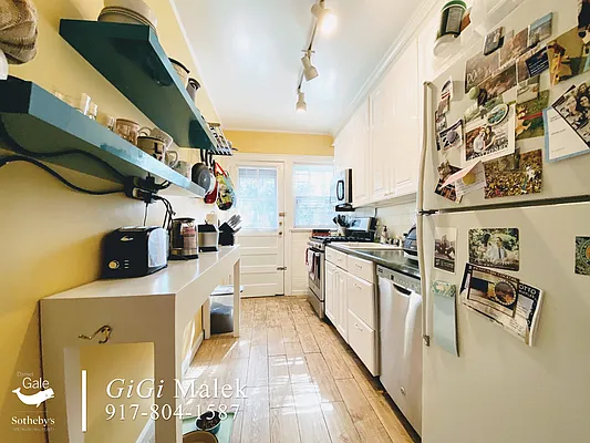 Rented by Daniel Gale Sotheby's International Realty | media 6