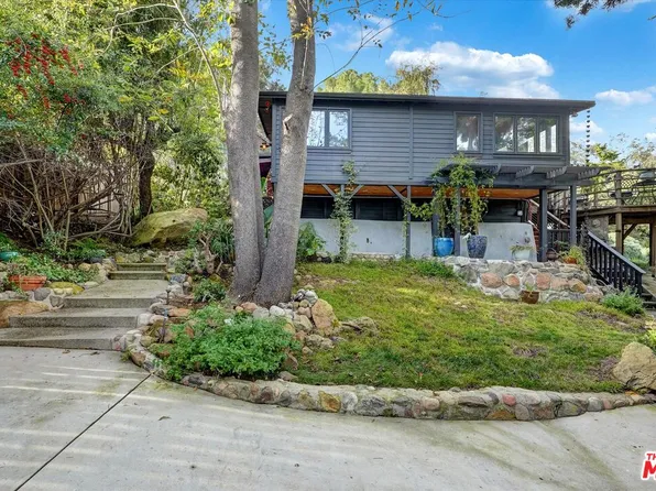 19643 Valley View Dr, Topanga, CA 90290