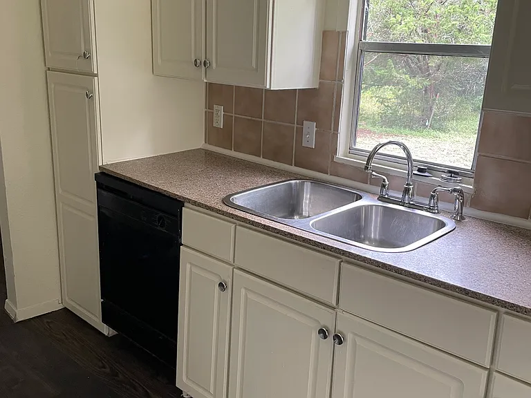 360 Sp Terry Rd — Photo 10