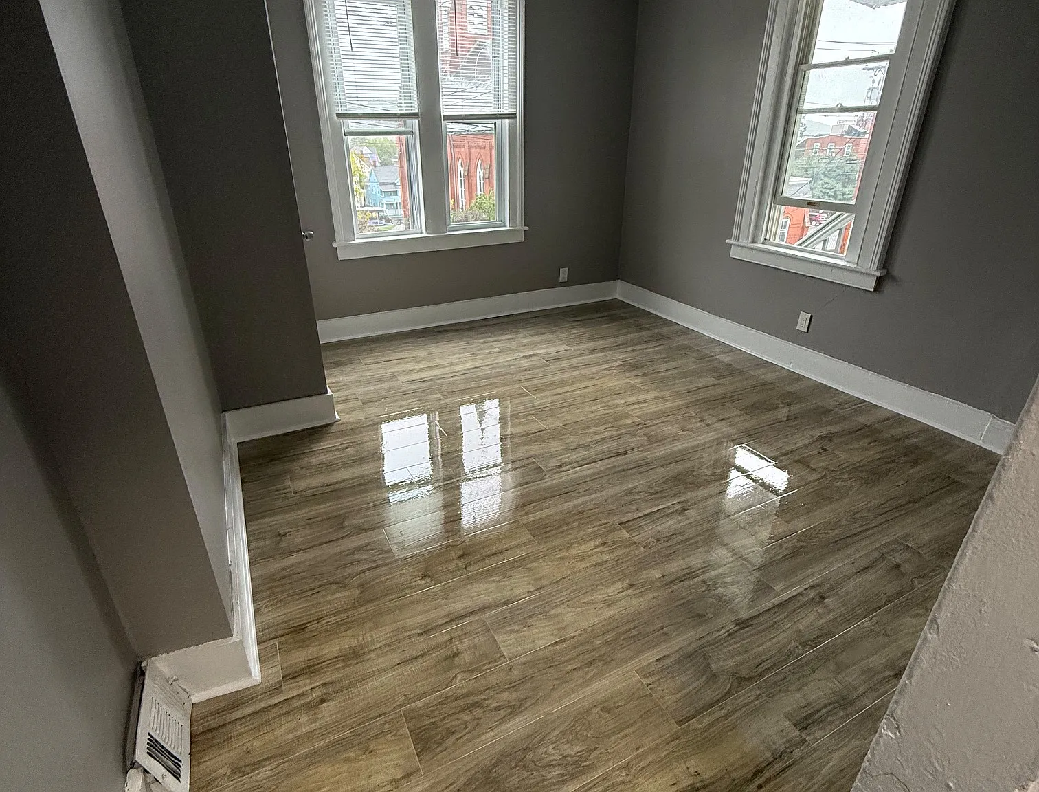 3 bed, 2746 sqft, $2,400 — Photo 4