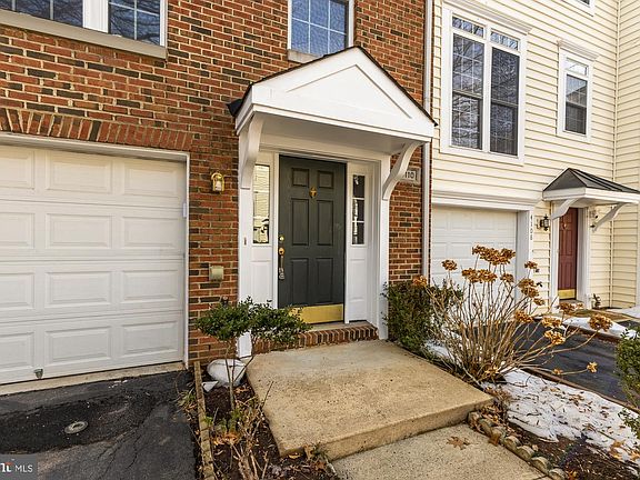 4th image of 4110 Fairfax Center Creek Dr