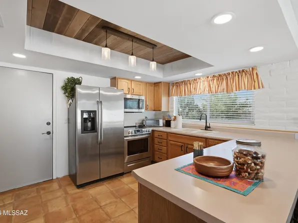 150 W Calle Melendrez, Green Valley, AZ 85614