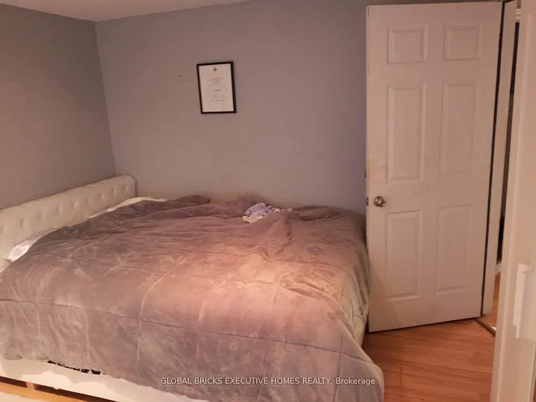 1165 Ogden Ave #BASEMENT — Photo 10
