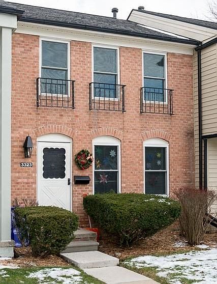 1st image of 3323 Burbank Dr
