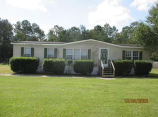 233 Country Ln NE, Ludowici, GA 31316