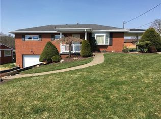 230 Lyons St, Houston, PA 15342