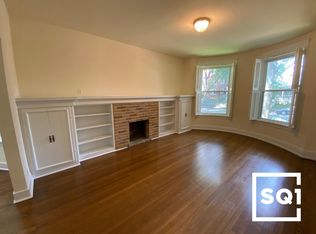 1449 W Berteau Ave APT 1, Chicago, IL 60613
