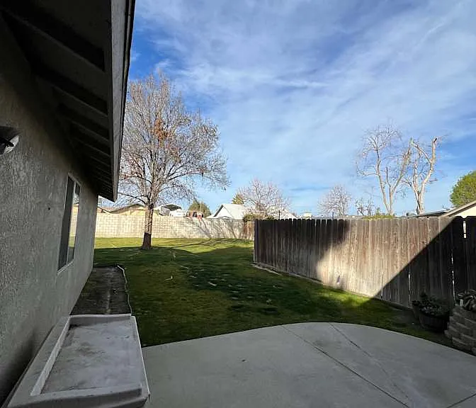 12120 Clementa Ave — Photo 12