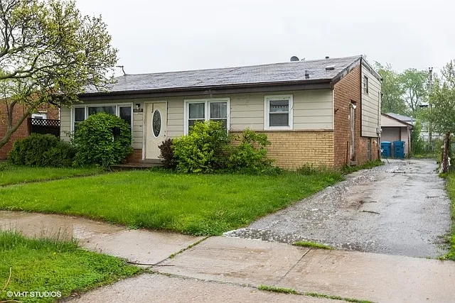 11717 S Kolin Ave photo 1
