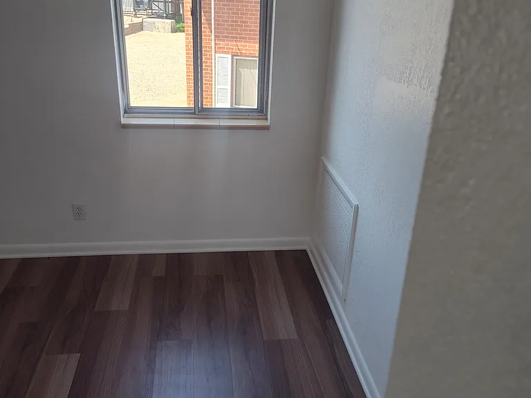 5026 W 8th Ave — Photo 21