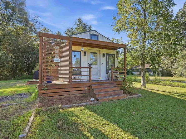 348 Eucalyptus Ave, Florala, AL 36442