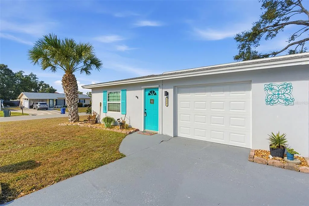 Building Photo - 2227 Montclair Dr #1
