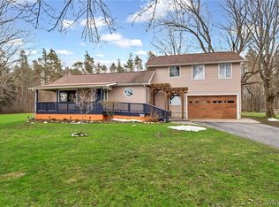 1549 Hubbard Rd, East Aurora, NY 14052