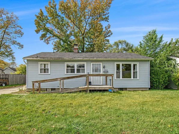 2429 Southdale Dr, Elkhart, IN 46517