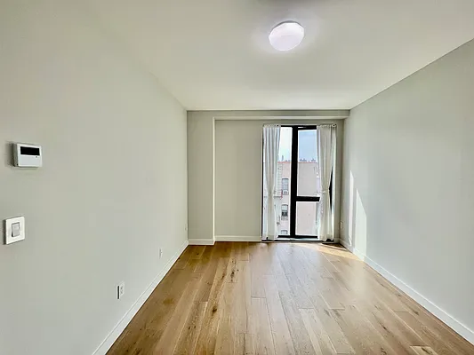 Rented by E Realty International Corp | media 5