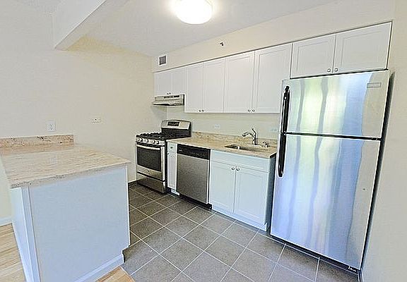 4th image of 138 E 112th St APT 3G