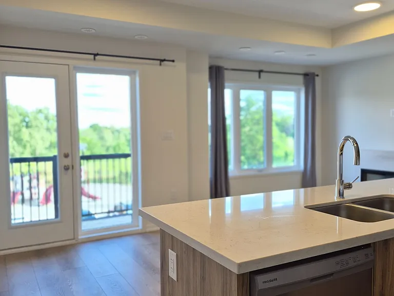 160 Matawin Ln — Photo 2