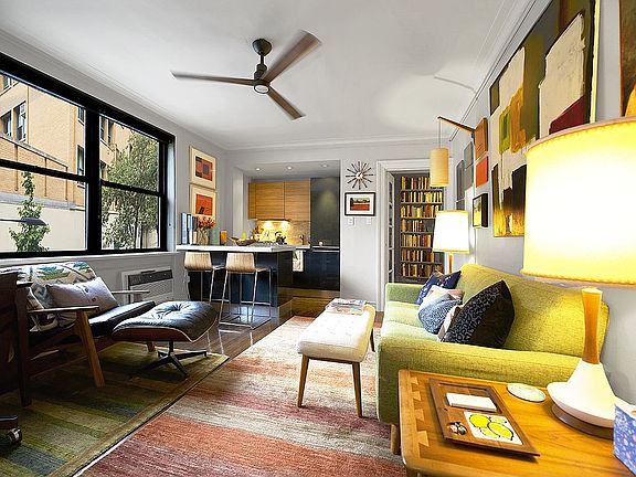 4th image of 319 W 18th St APT 1A