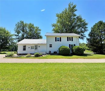 10677 Baumhart Rd, Amherst, OH, 44001
