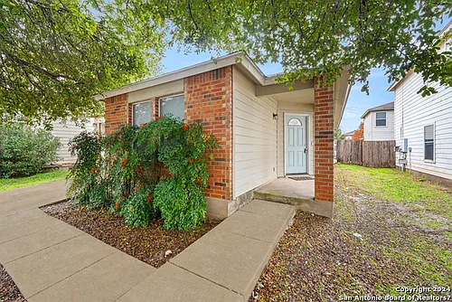 134 Cindy Lou Dr Photo 1