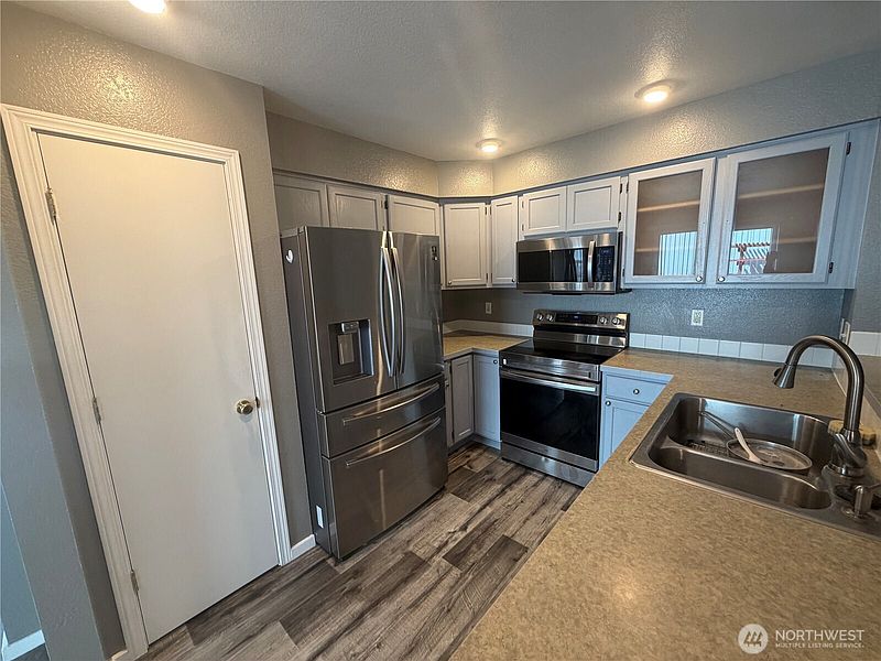 4th image of 1626 Sundrop Lane SE