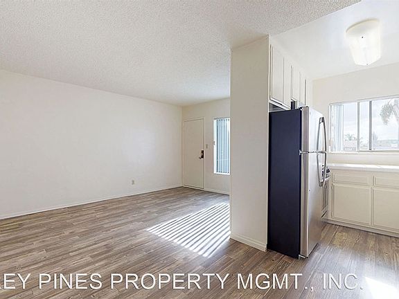 3rd image of 4435 44th St #11471050