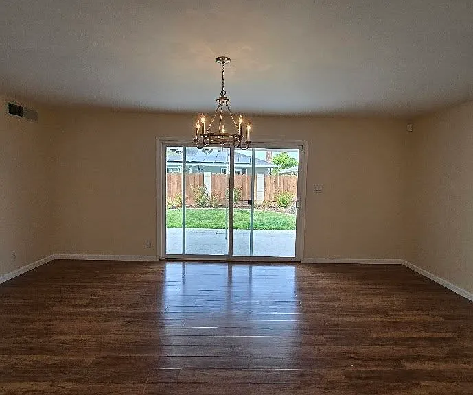 1484 E Sample Ave — Photo 13