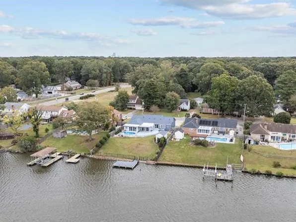 733 Woodstock Rd, Virginia Beach, VA 23464