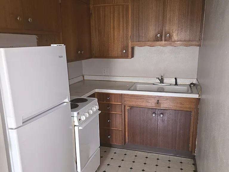 607 NE 3rd Ave — Photo 5