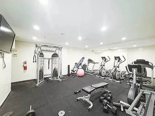 Rented by Metropolitan Property Group | media 33