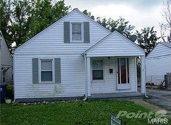 2nd image of 136 Deane Ct