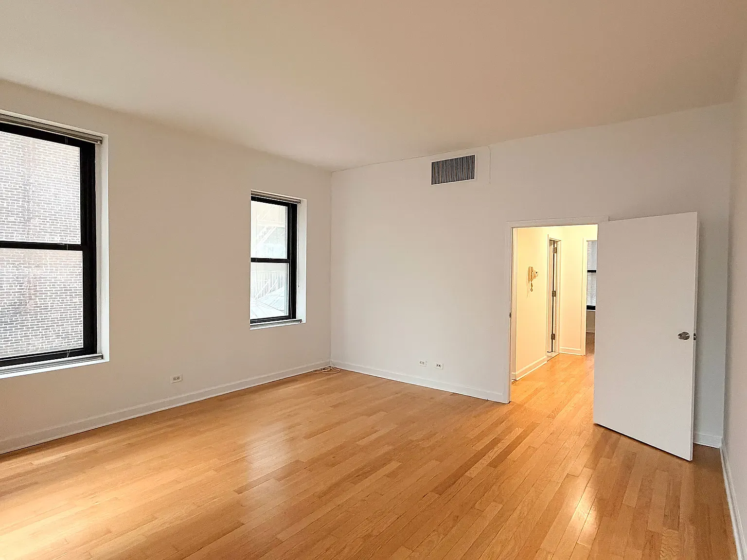 56 Pine Street — Photo 3
