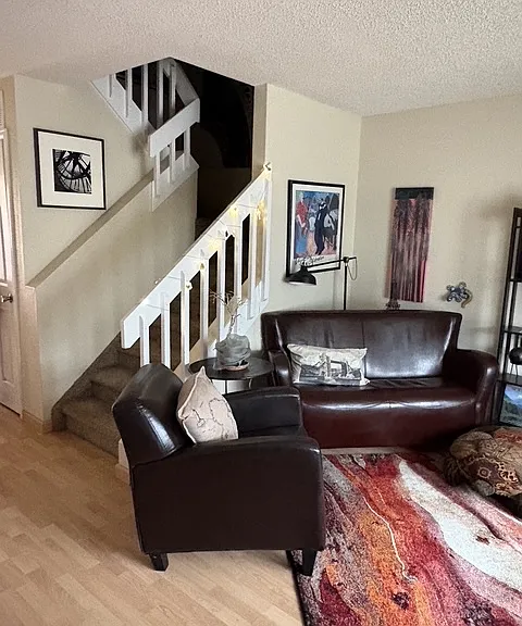 2173 Giltshire Dr — Photo 2