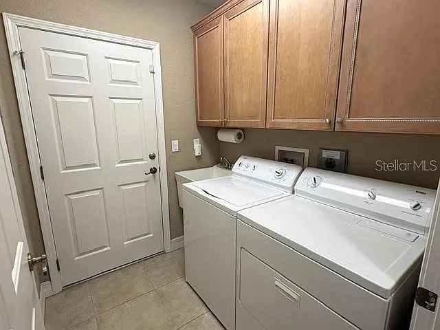1425 Emerald Dunes Dr #17 — Photo 59