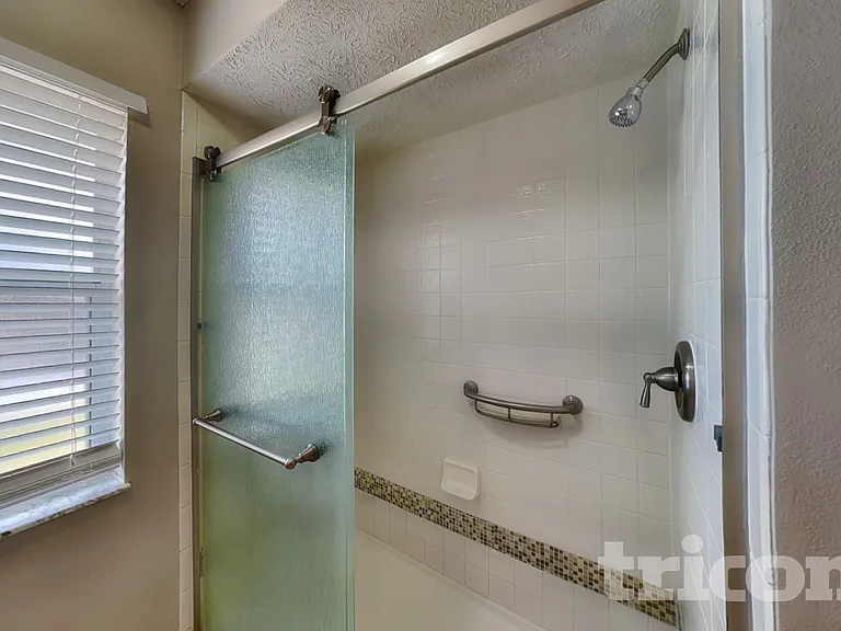 7028 Covewood Dr — Photo 15