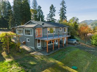 411 Woodland Dr, Winston, OR 97496